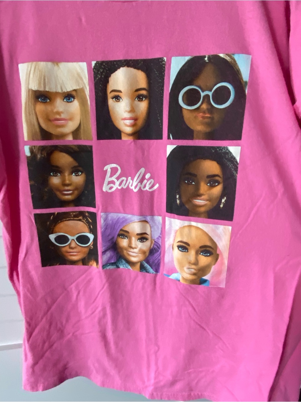 Barbie Mattel Pink Graphic Short Sleeve Tshirt 100% Cotton Size Large - Picture 2 of 5